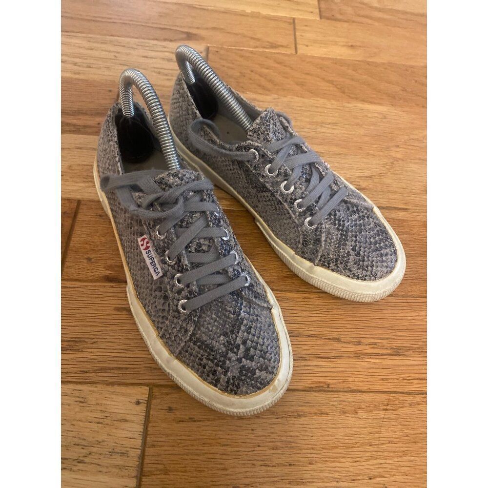 Superga Women's Grey Snakeskin Print Low-Top lace up casual Sneakers Size 37.5